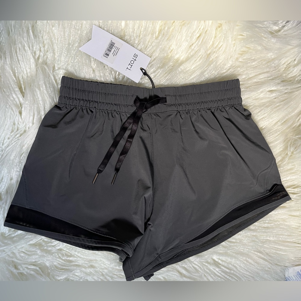 Athletic shorts